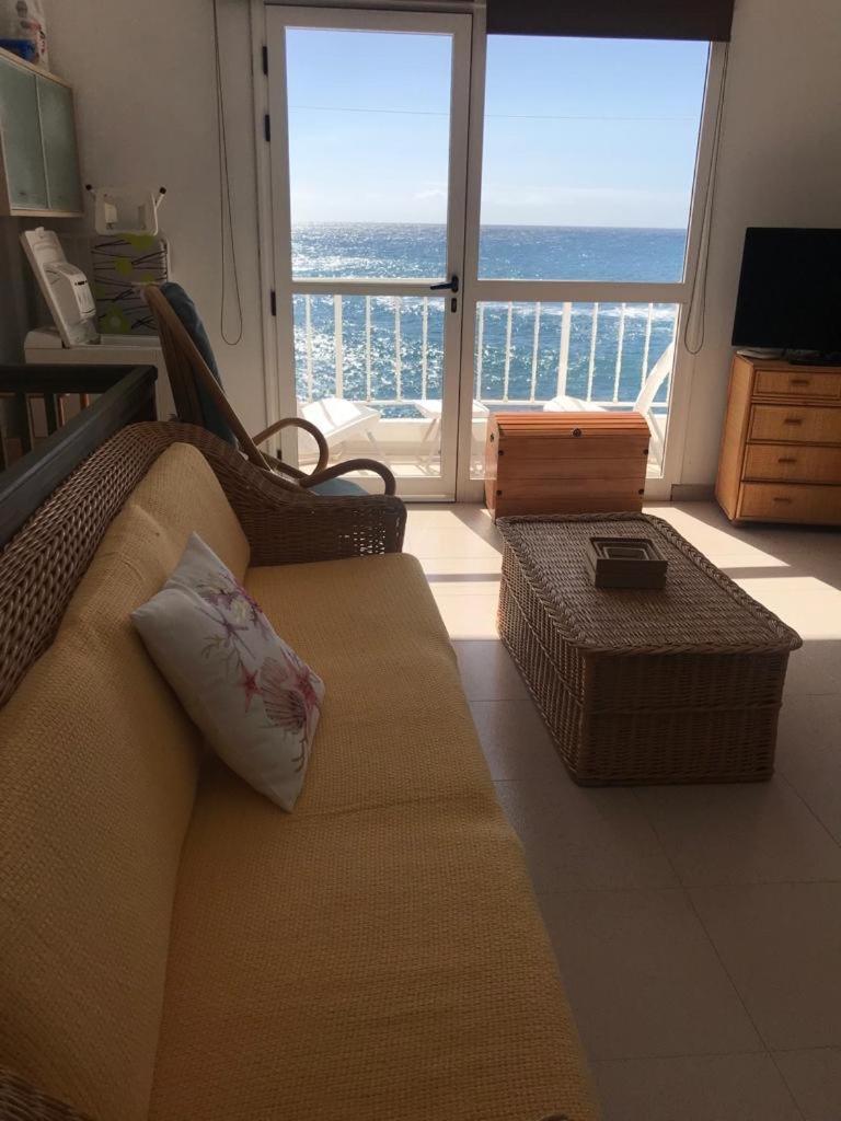 Vv Yelymar. Playa De Alojera公寓 外观 照片